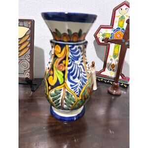 Talavera vase